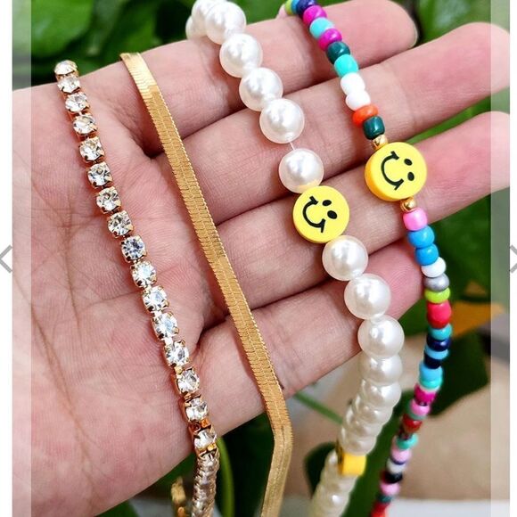 NWT - Multi-layer Smiley Pearl Rainbow Choker Acrylic Colorful Beads 4 Necklaces - Picture 6 of 8